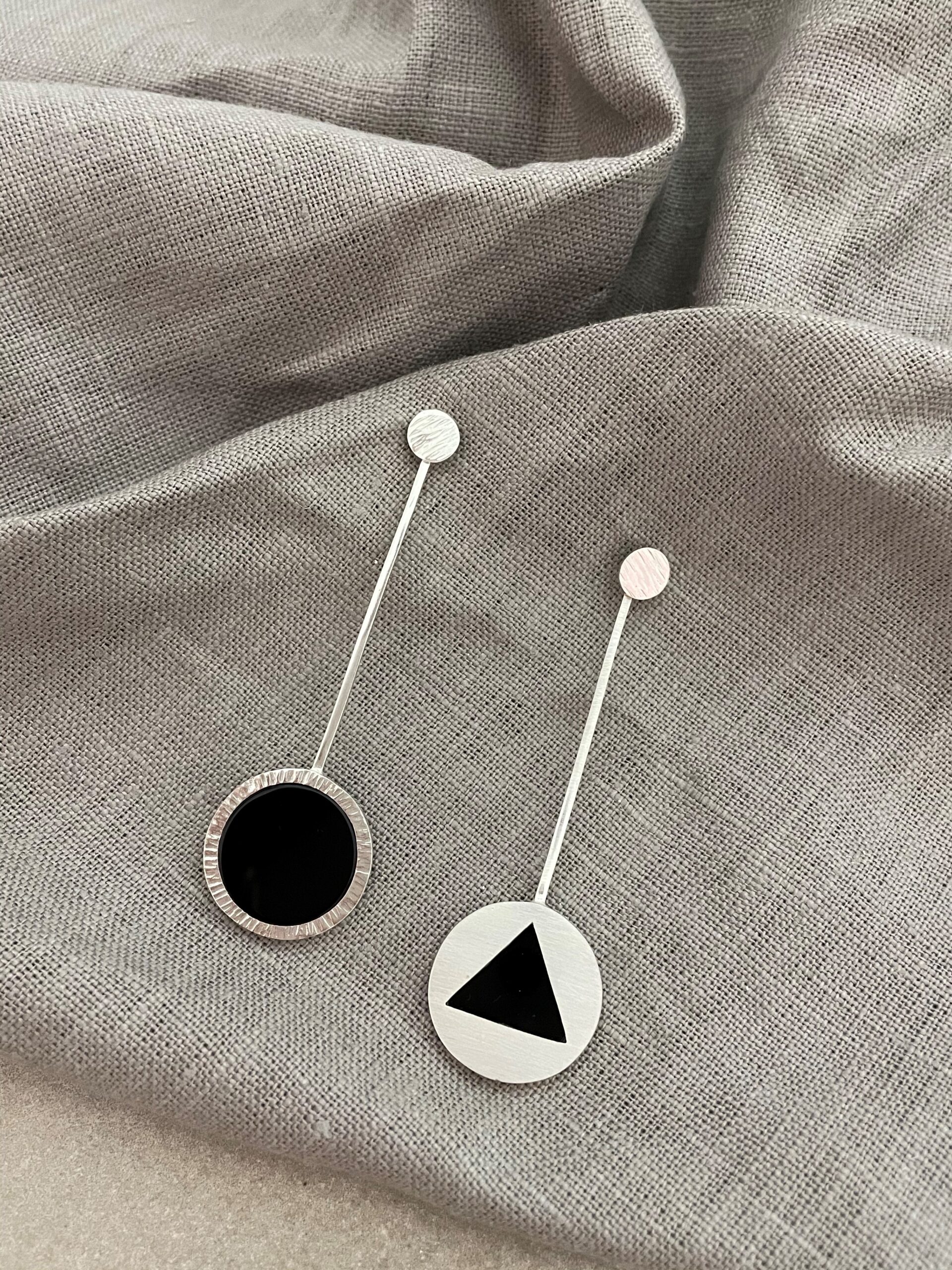 Brinco Back To Black