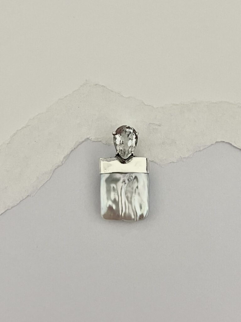 Pendente Ao Mar (Pérola e Topázio Incolor)