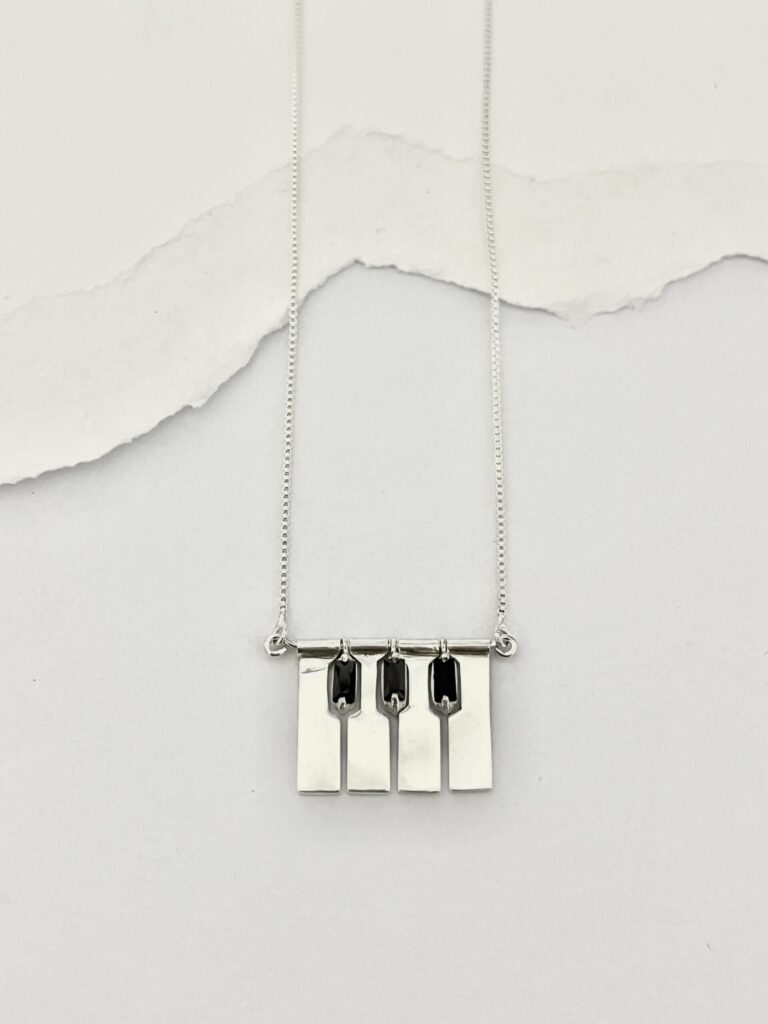 Colar Refúgio - UNAZ Collab Rafela