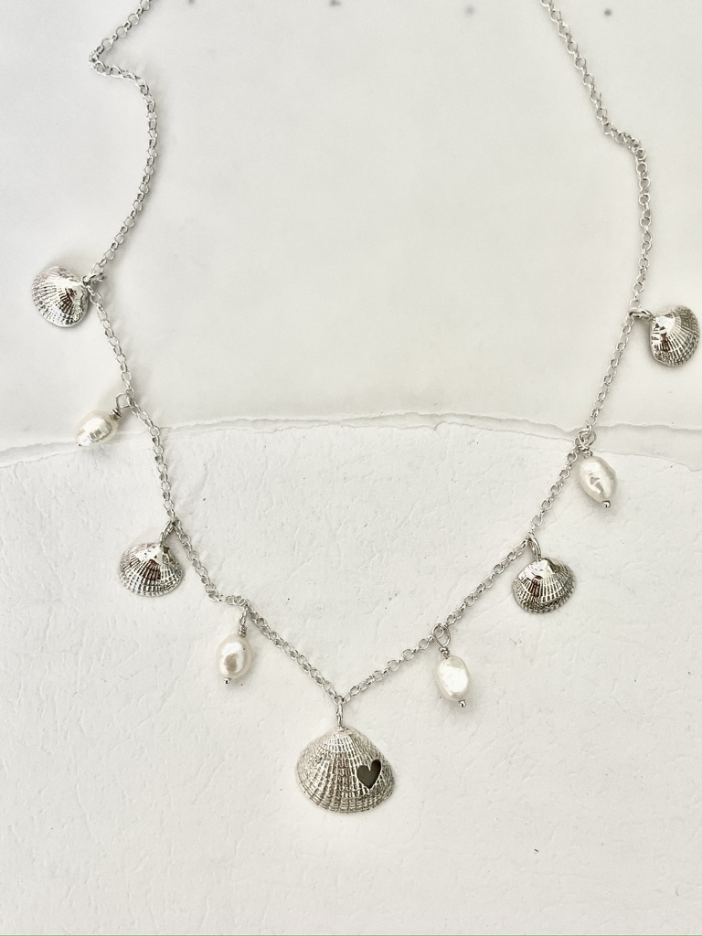 D3ED93CA-0D5A-4BD6-9717-DBF57F730C5B_1_105_c